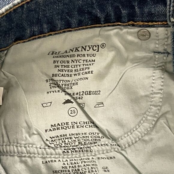 BLANKNYC Two Faced Mini Raw Hem Denim Y2K Jean Skirt Size 25 - Picture 5 of 8